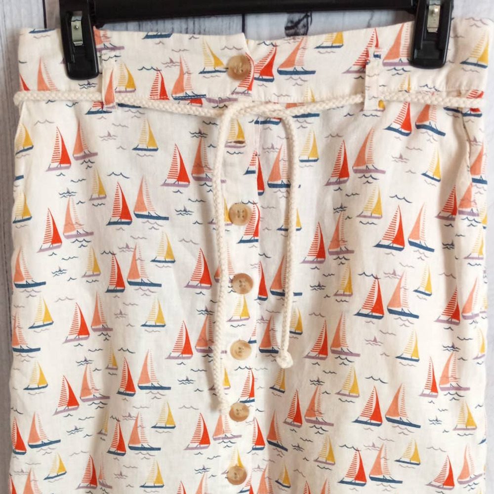 Cynthia Rowley | Ivory 100% Linen Retro Sailboat Graphic Button-Front Skirt - Picture 2 of 10